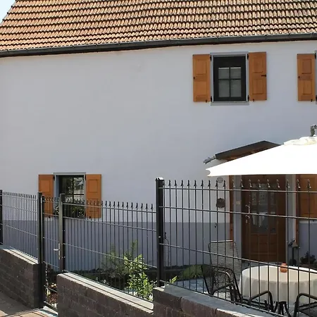 Festung Zu Ketghe Feriehus